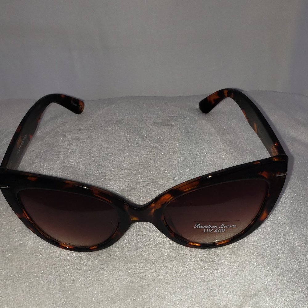 EdensCloset Exclusive Cat Eye Sunglasses